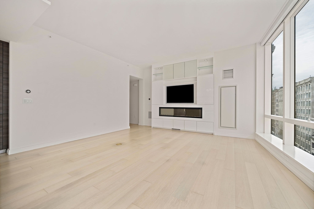 1 Franklin St, Midtown