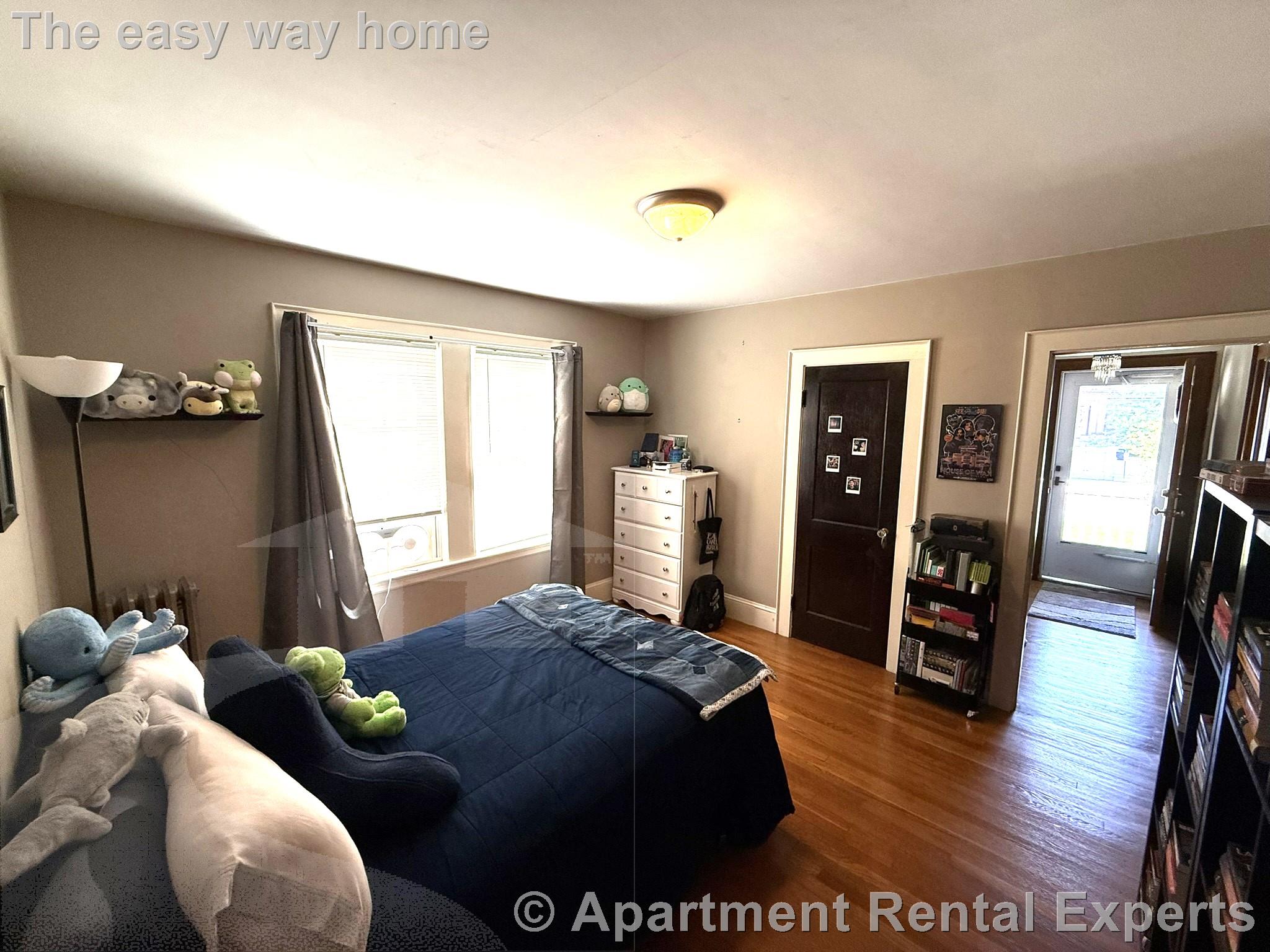 53 Forest St, Medford Square