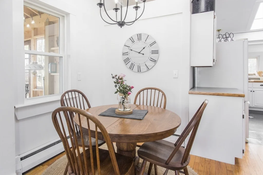 43 Bayview Rd, Great Neck