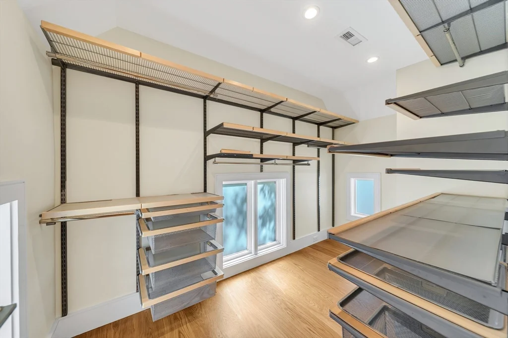 59 Fresh Pond Ln, West Cambridge
