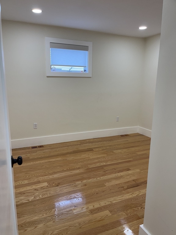 9 Hutchinson St, Dorchester