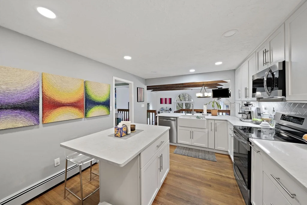 20 Trayer Rd, Canton