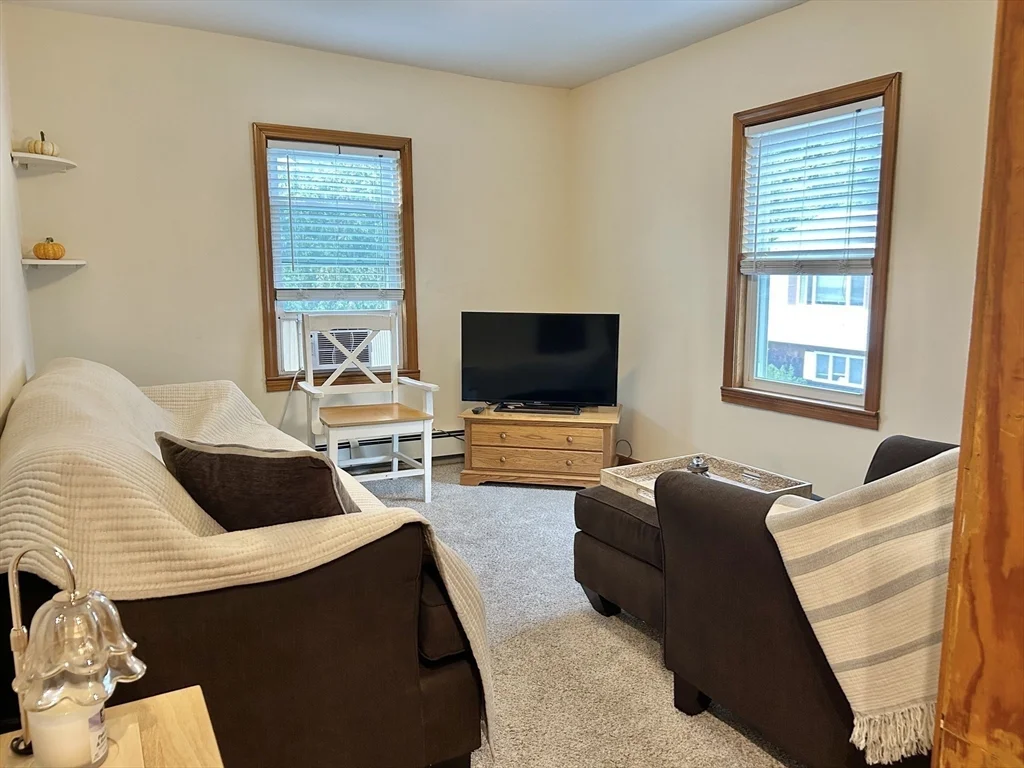 13 Princeton St, Powder House Square