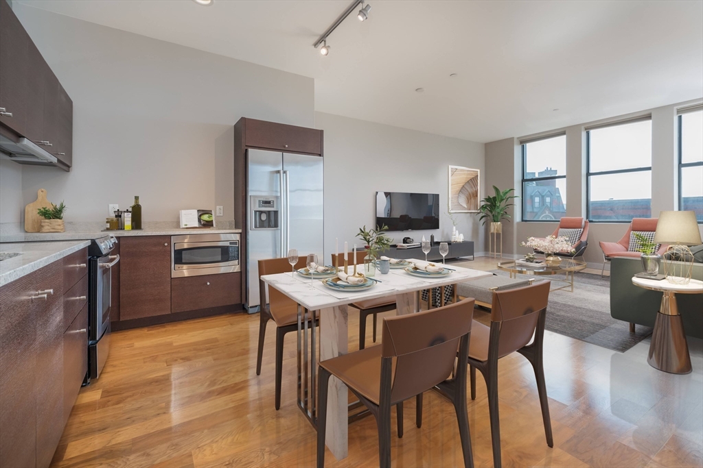 285 Columbus Ave, Back Bay