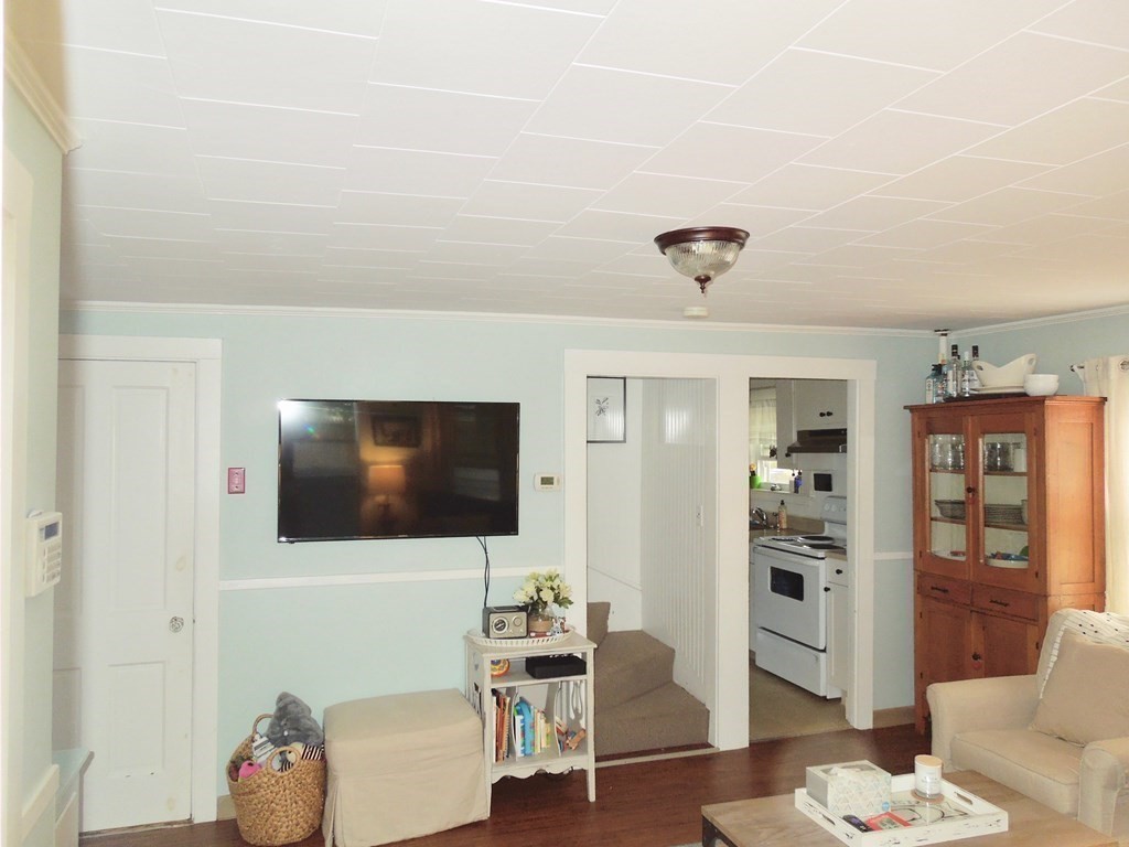 301R Court St, Plymouth