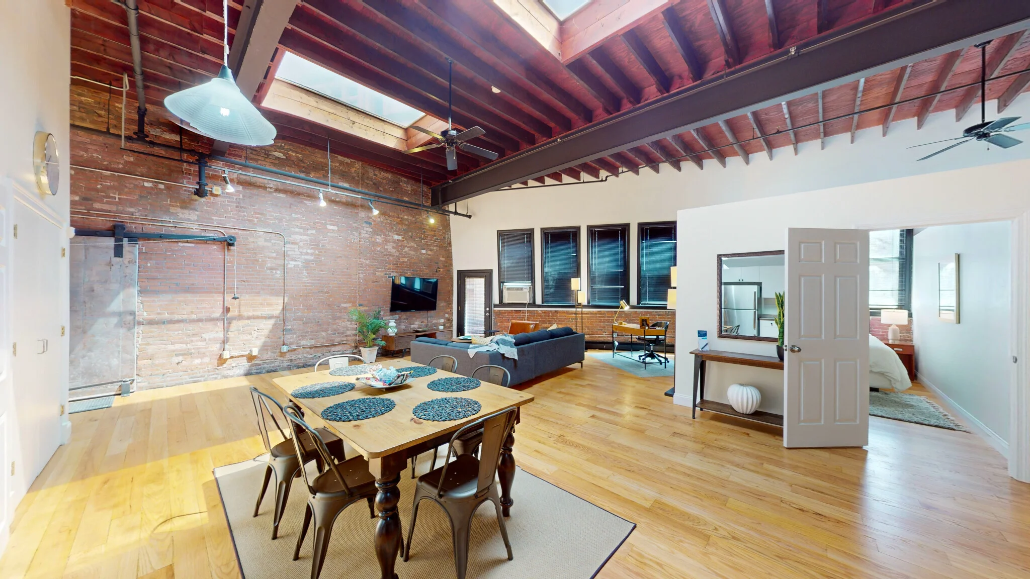 19 Stanhope St, Back Bay