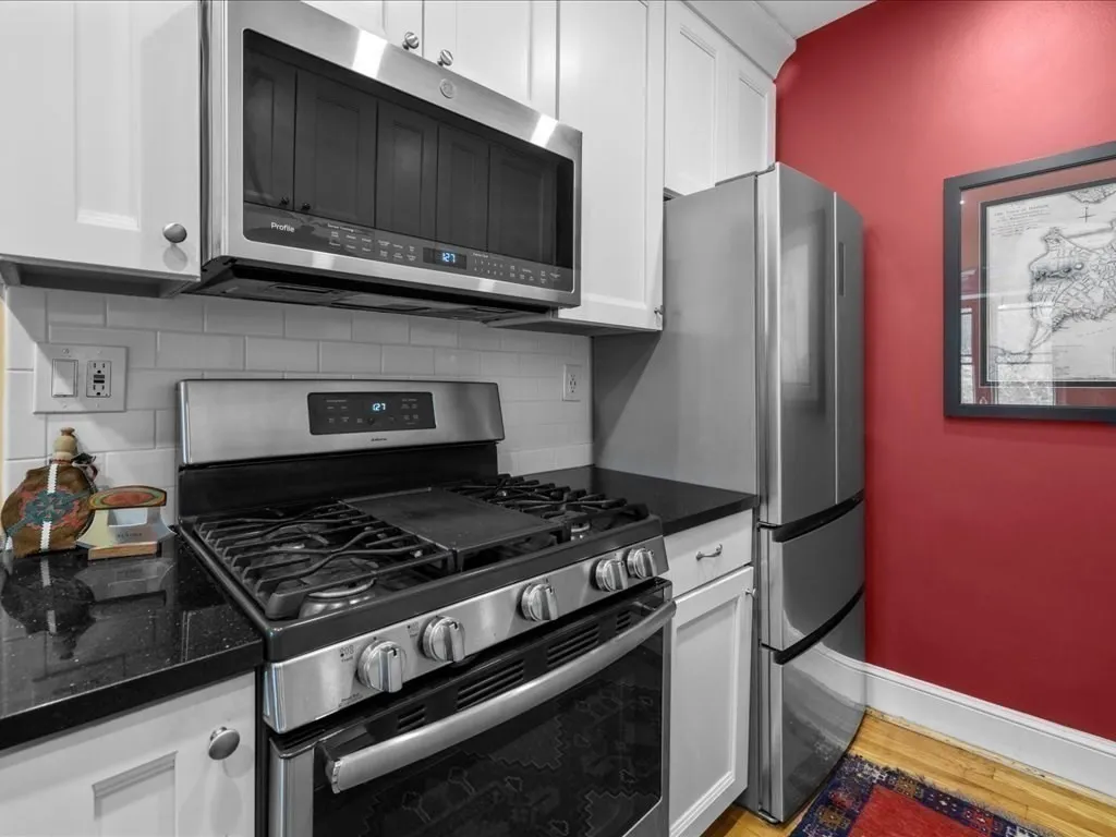 228 Commonwealth Ave, Back Bay