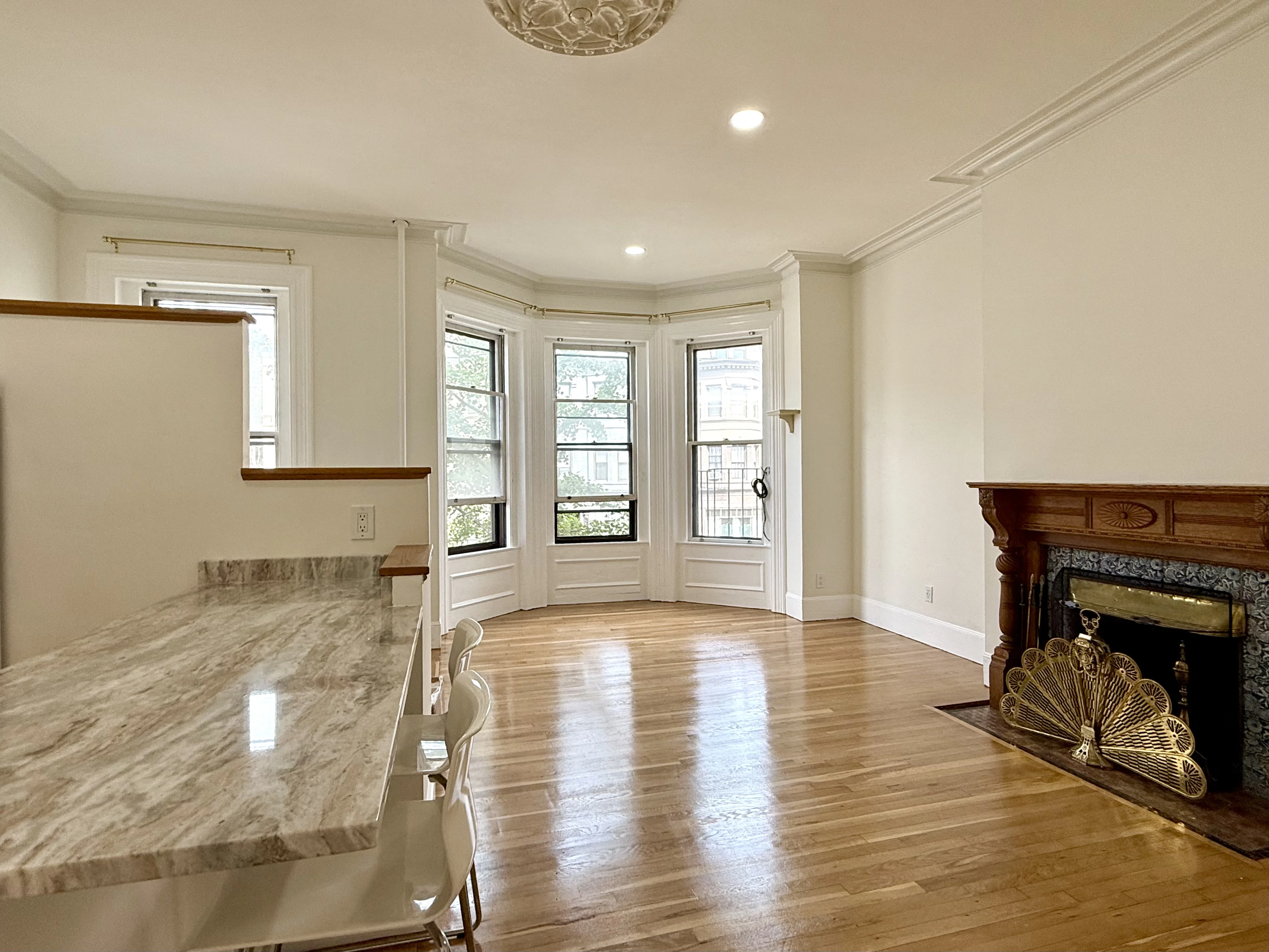558 Columbus Ave, South End