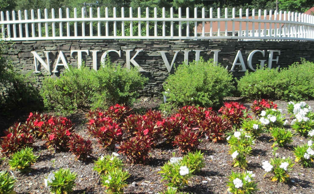 9 Village Way, Natick