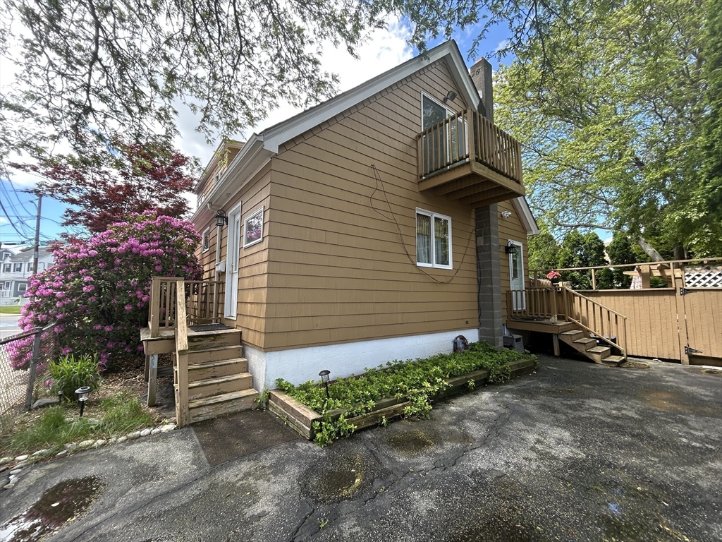 370 Main St, Winthrop