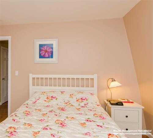 45 School St, Spring Hill