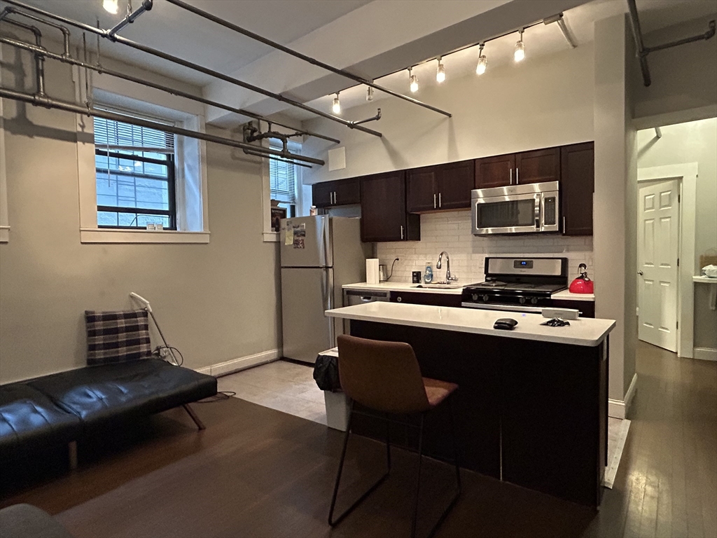 114 Riverway, Longwood