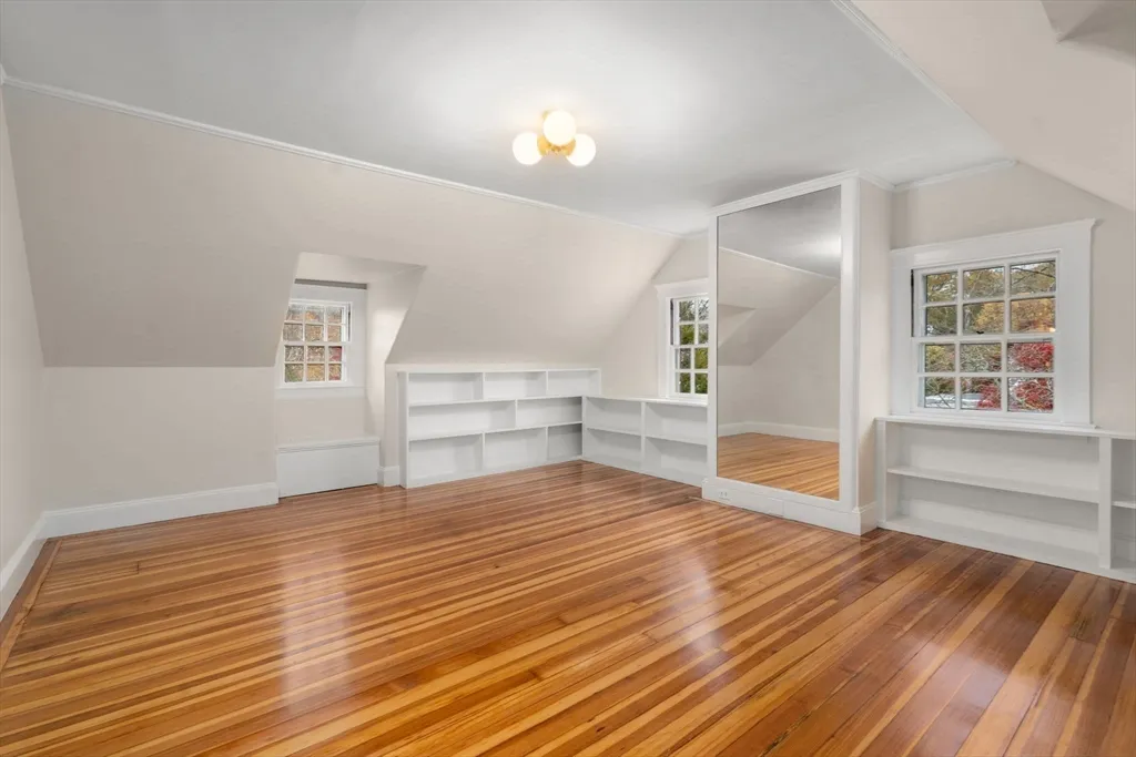 161 Clinton Rd, Fisher Hill