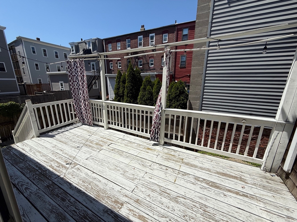 189 W Sixth St, South Boston