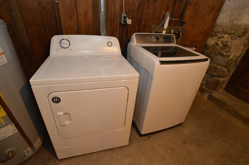 11 Woodland Ave, Beverly