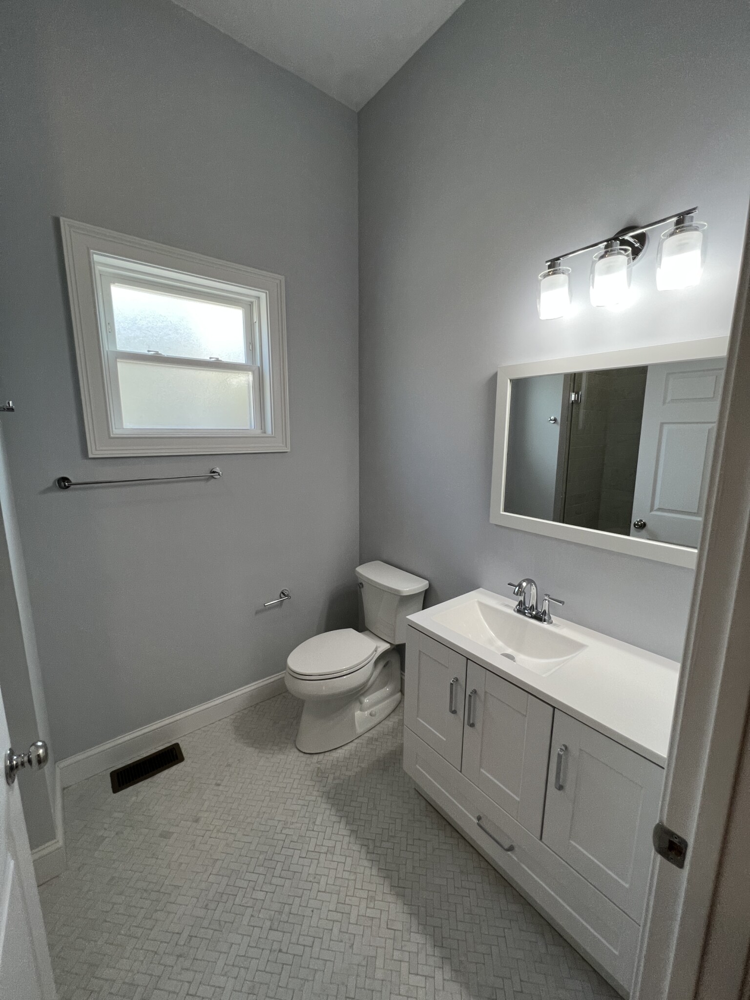 126 Cross St, East Somerville