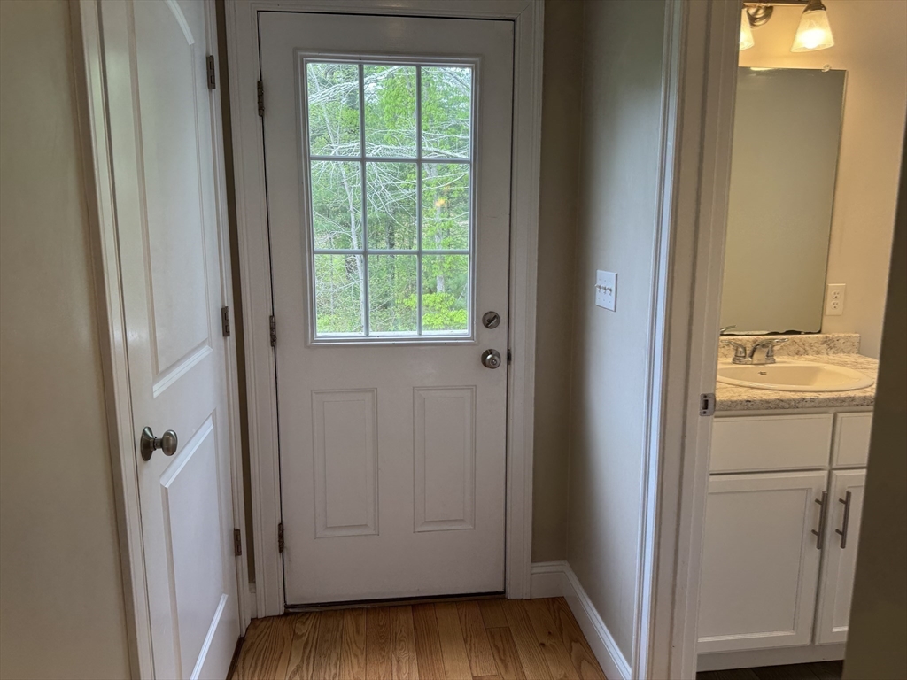 59 Wenham Rd, Carver