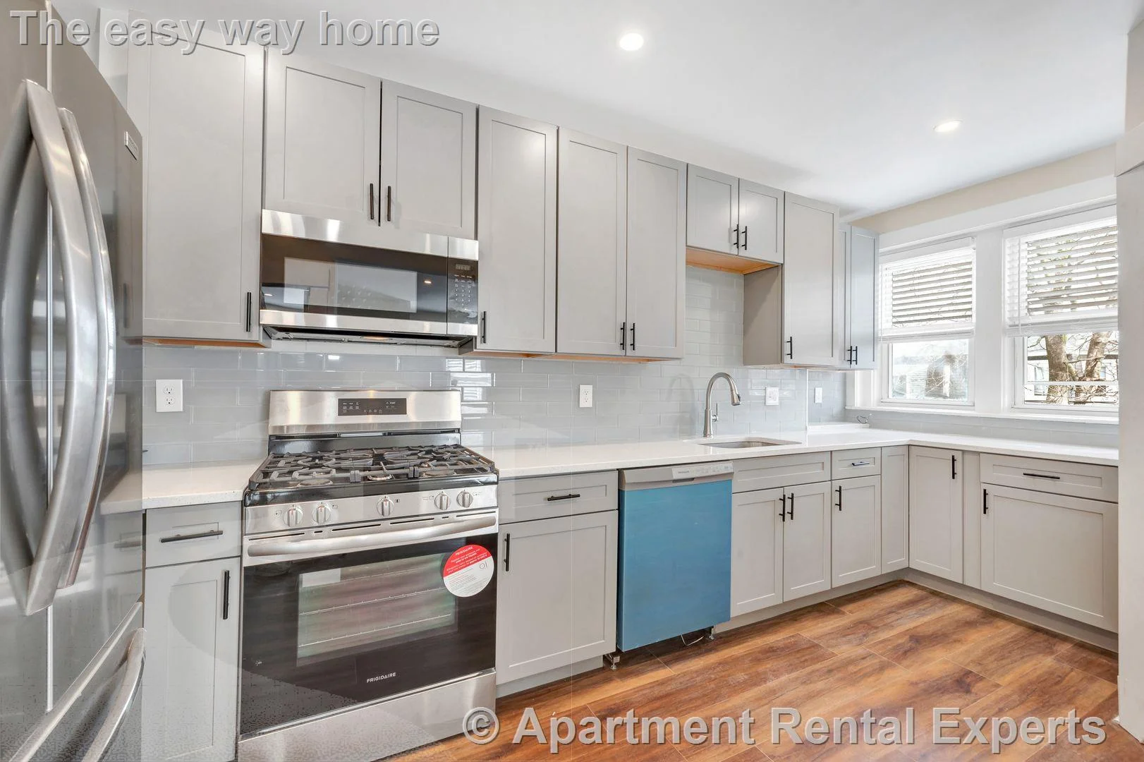105 School St, Roxbury