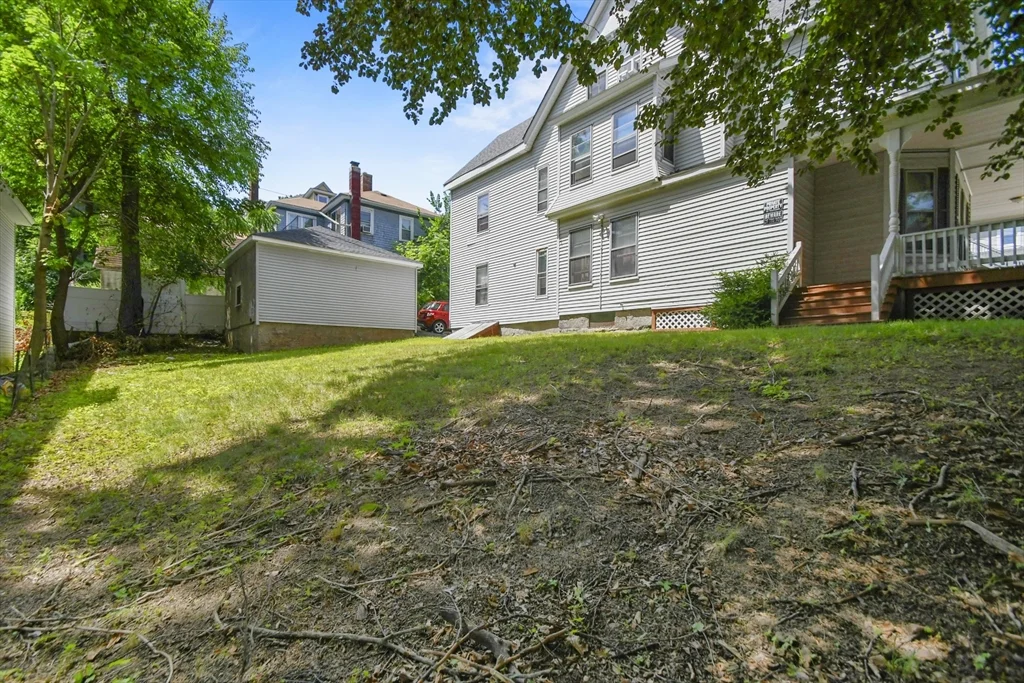 198-200 Blossom St, Fitchburg