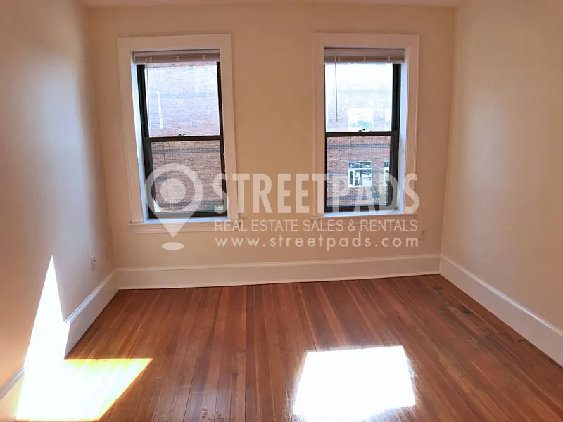 881 Massachusetts Ave, Central Square