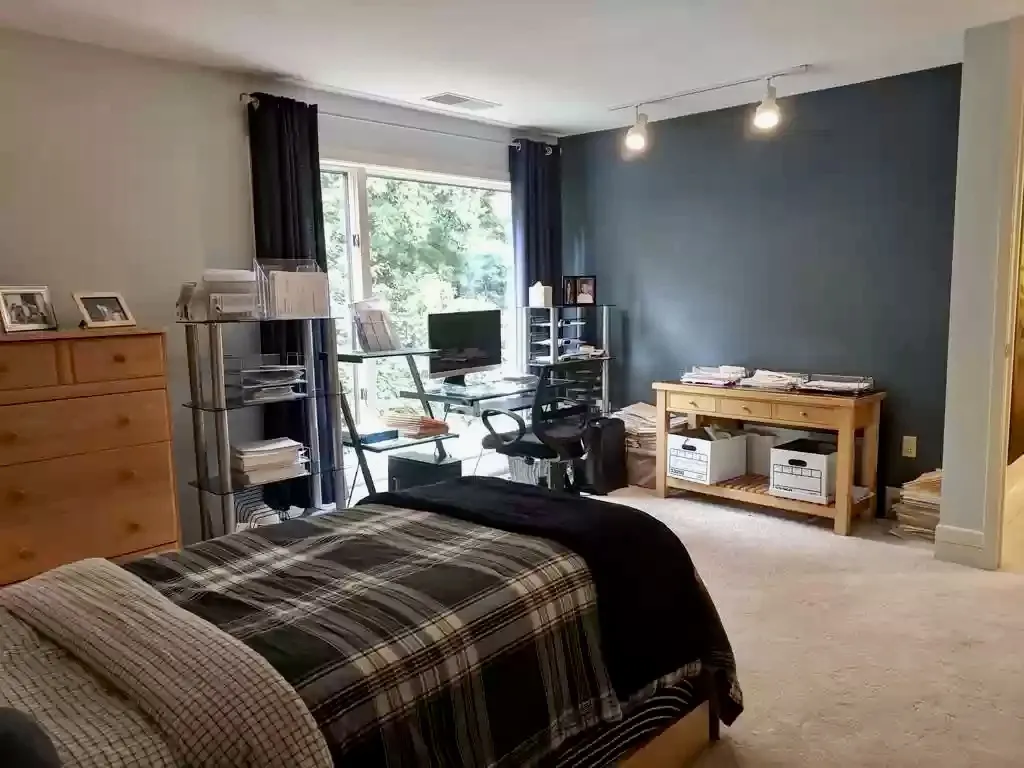 253 Nahanton St, Oak Hill