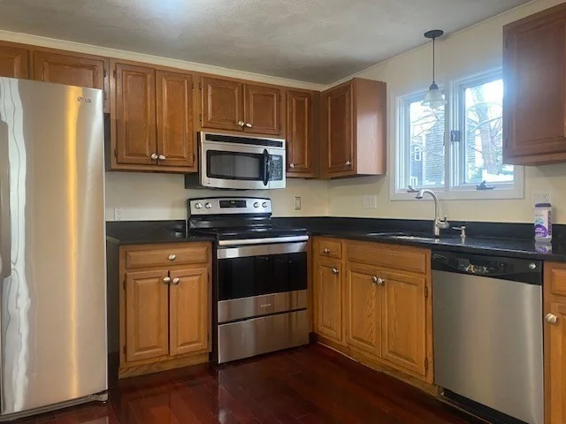 32 Jannifer Ln, Peabody