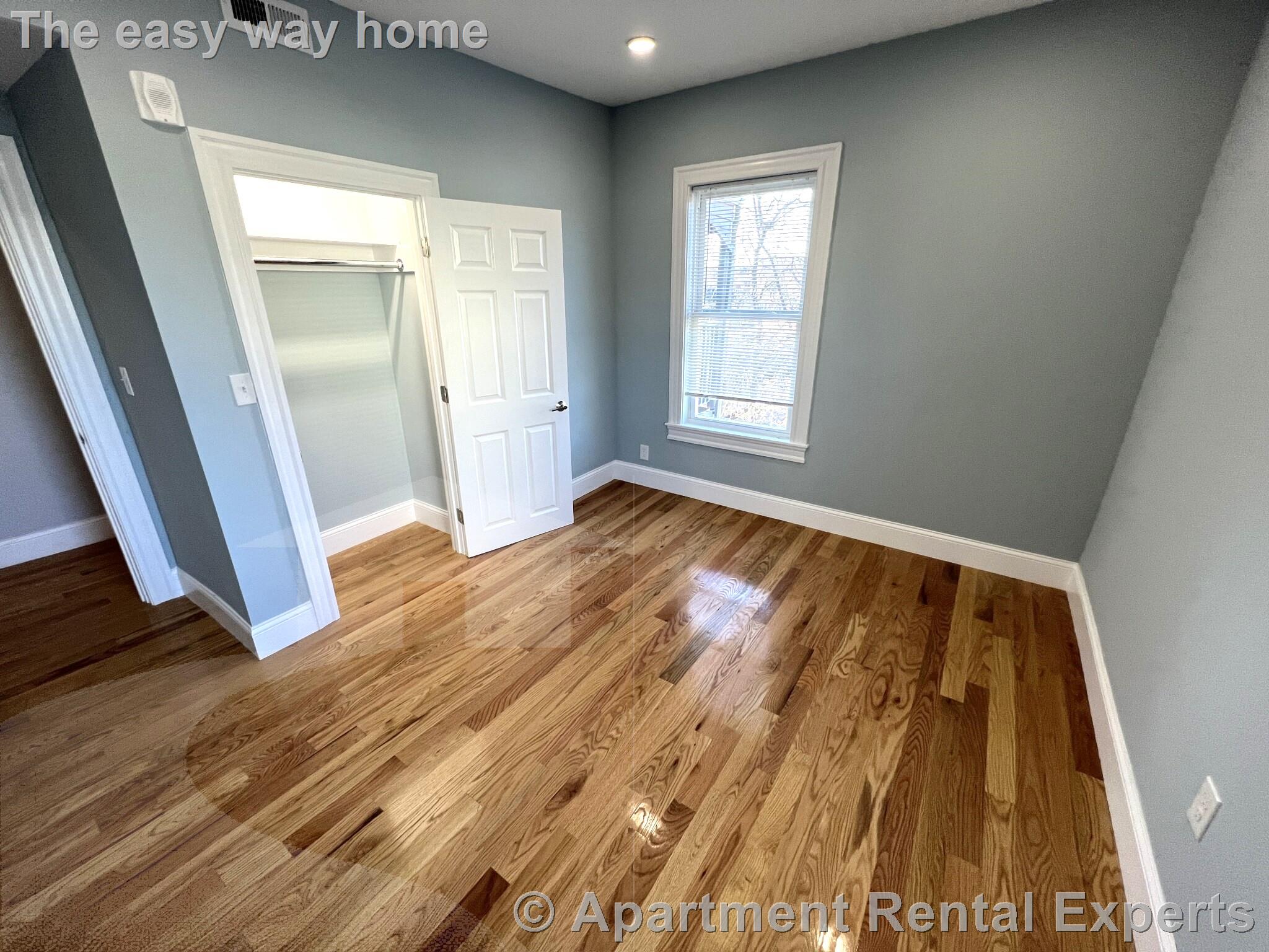 374 Oxford St, Porter Square