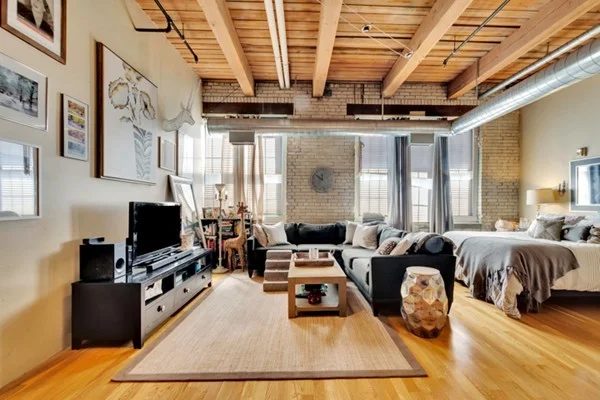 43 Charlton St, Everett