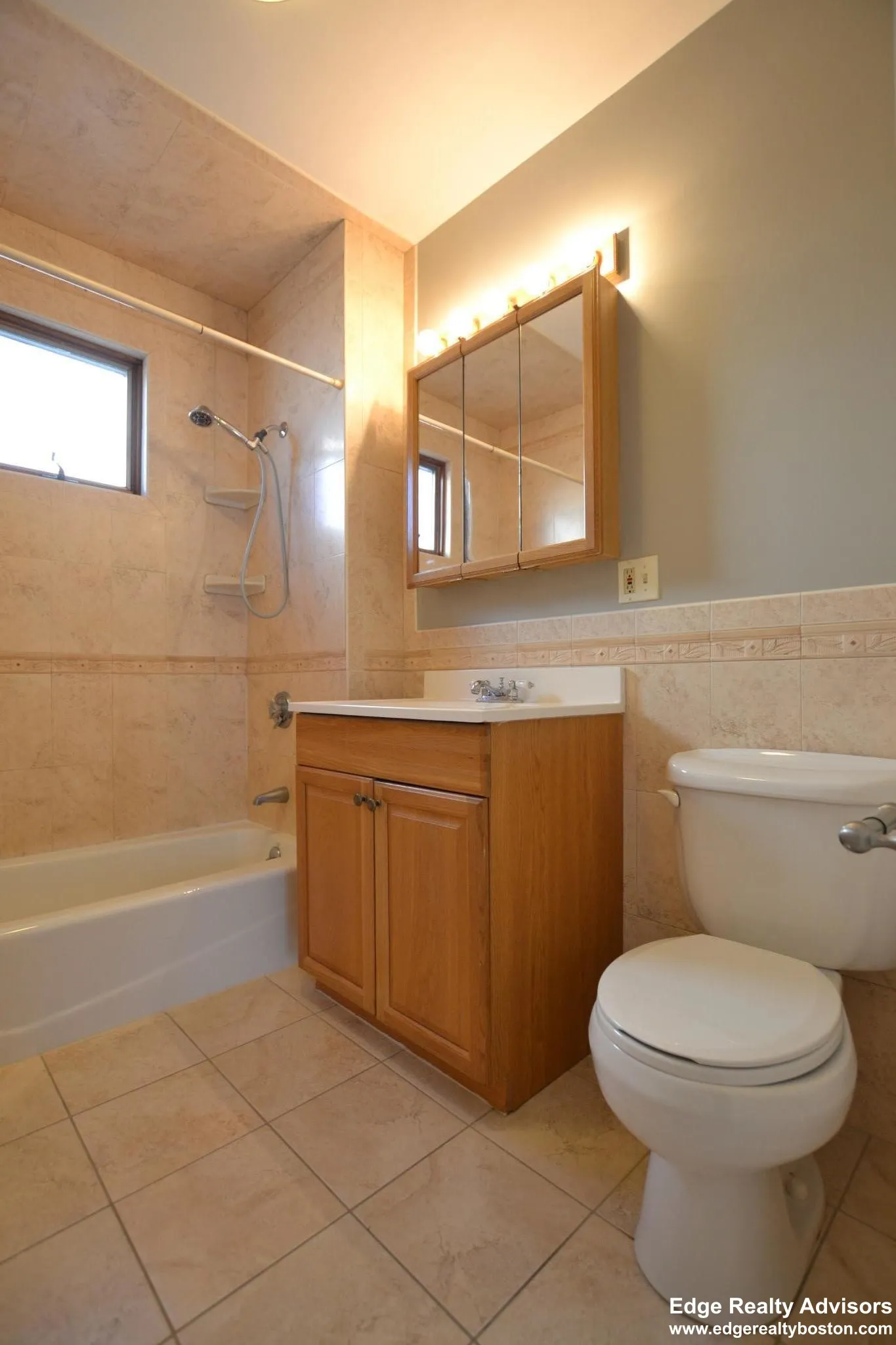 39 Montfern Ave, Brighton