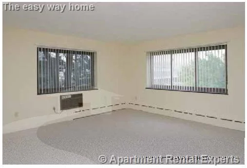 898 Massachusetts Ave, Arlington Heights