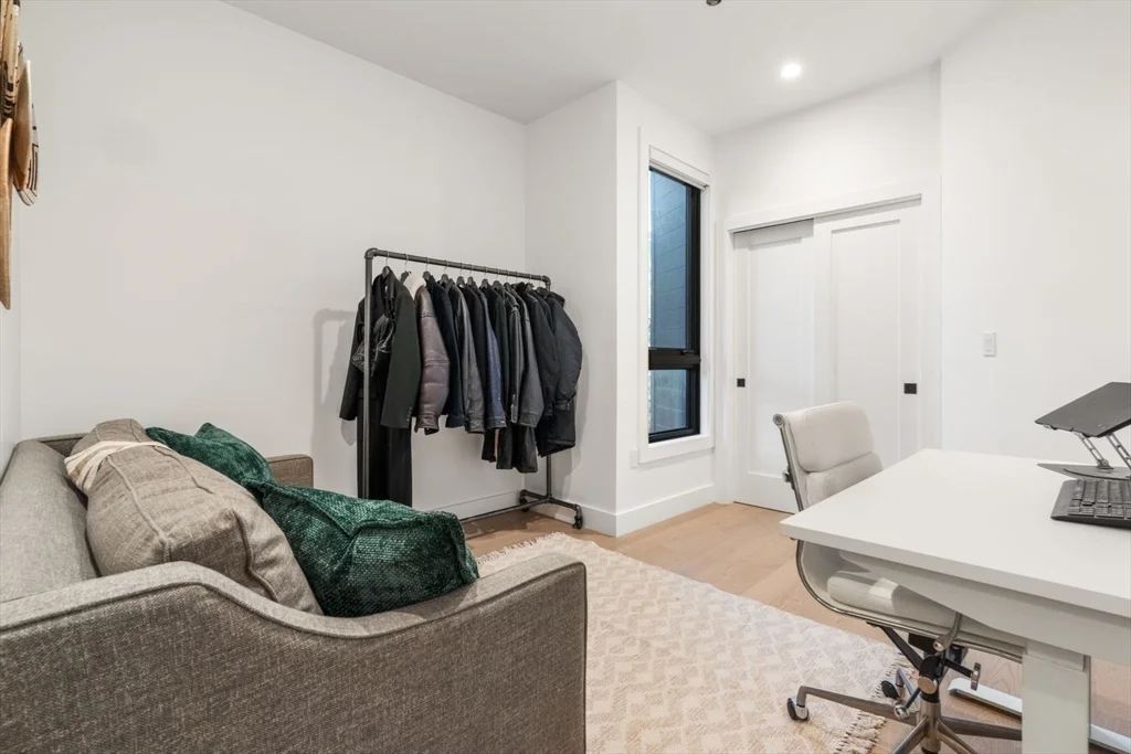 75 W Broadway, South Boston