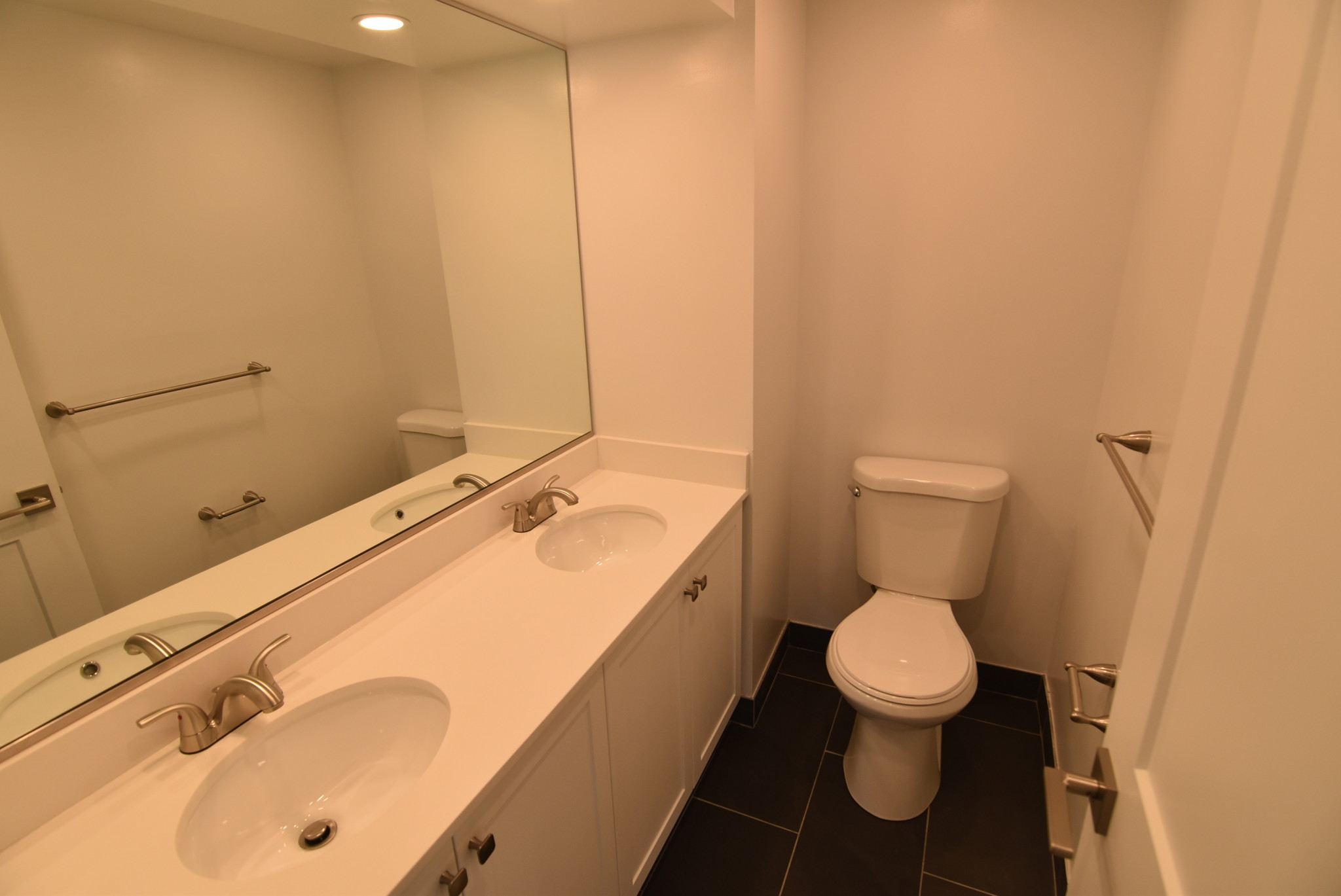 320 Hammond Pond Pkwy, Chestnut Hill