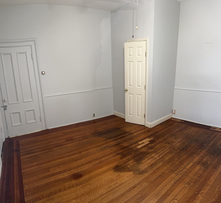 244 Lafayette St, Salem