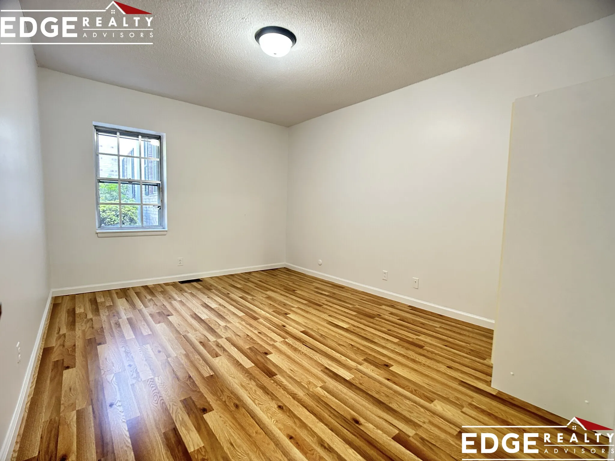 100 Lake Shore Rd, Brighton