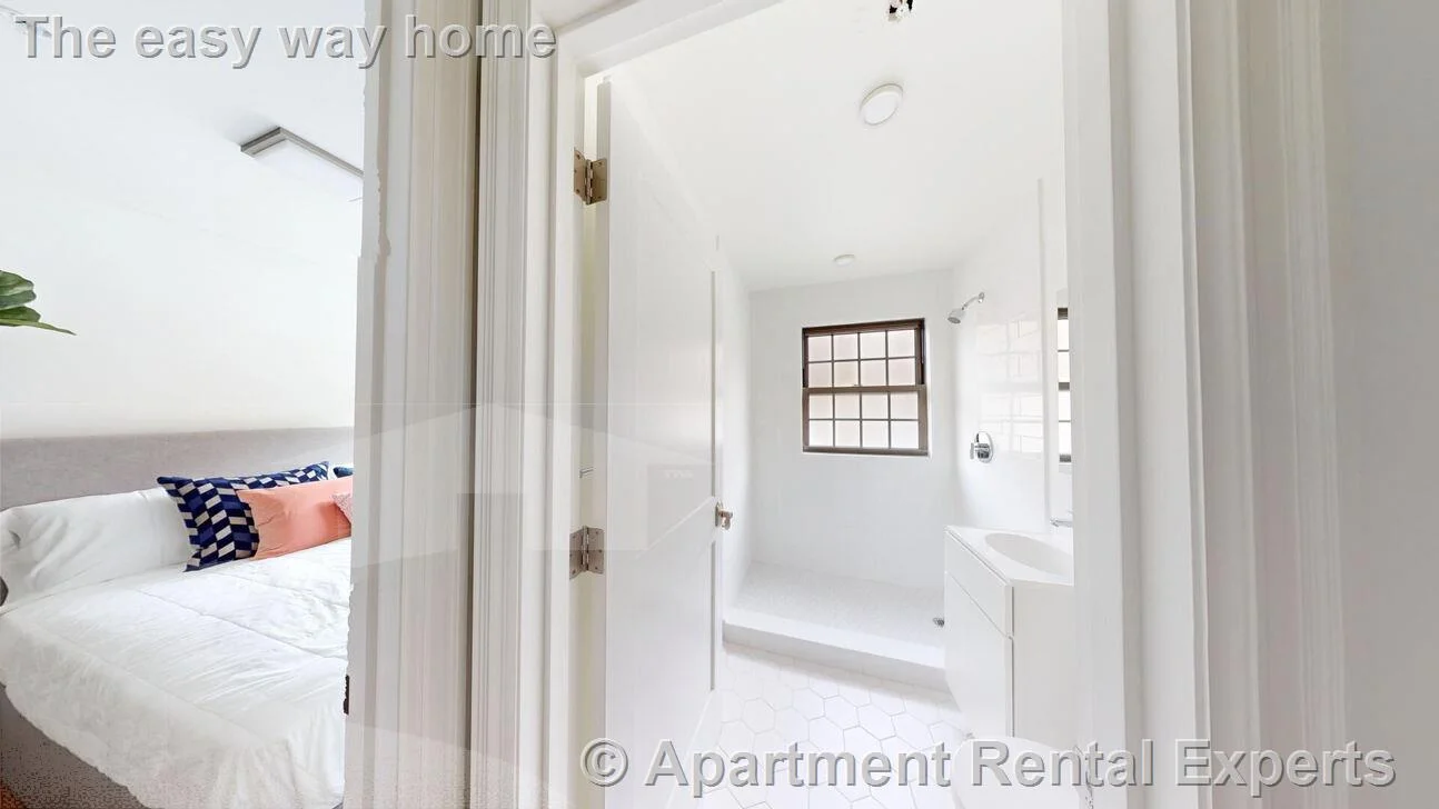 1200 Massachusetts Ave, Harvard Square