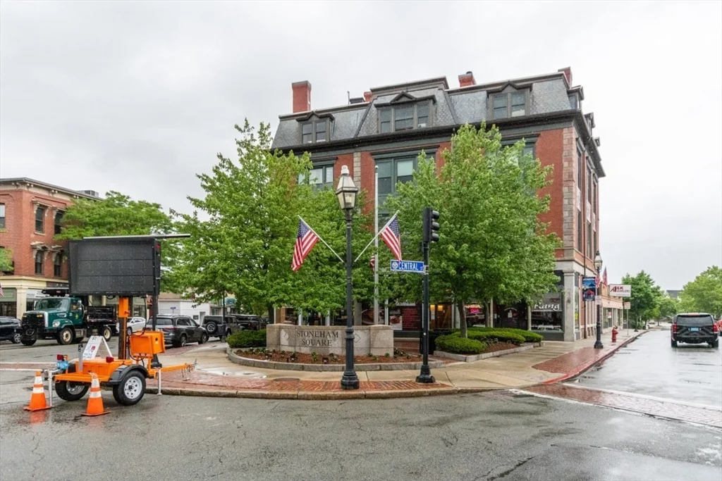 19-1 Spring St, Stoneham