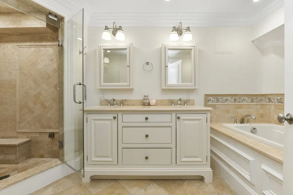 447 Beacon St, Back Bay