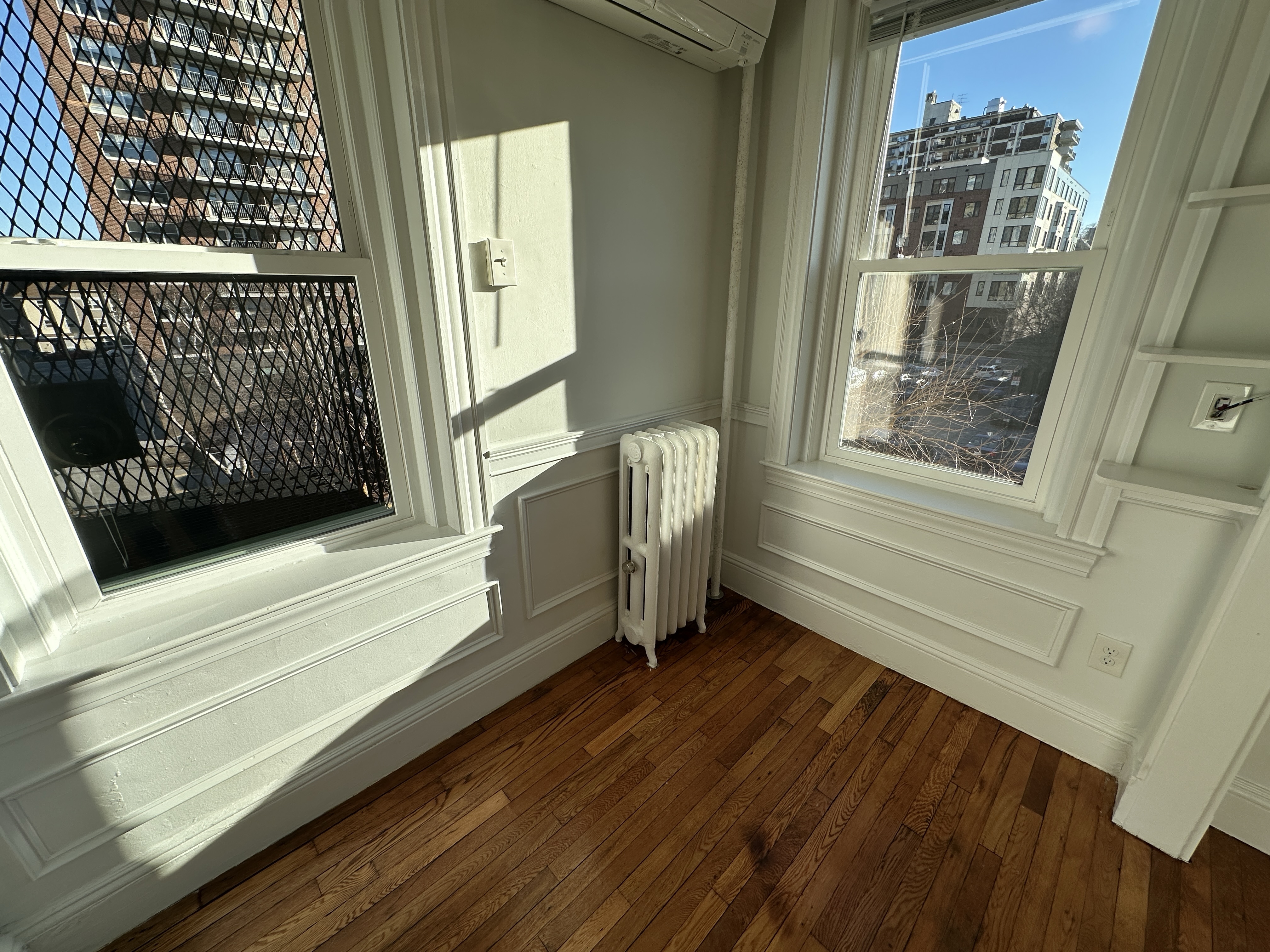 49 Worthington St, Mission Hill