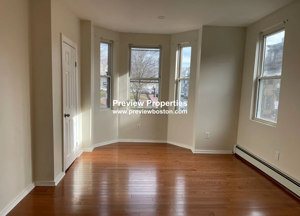 75 Putnam St, East Boston