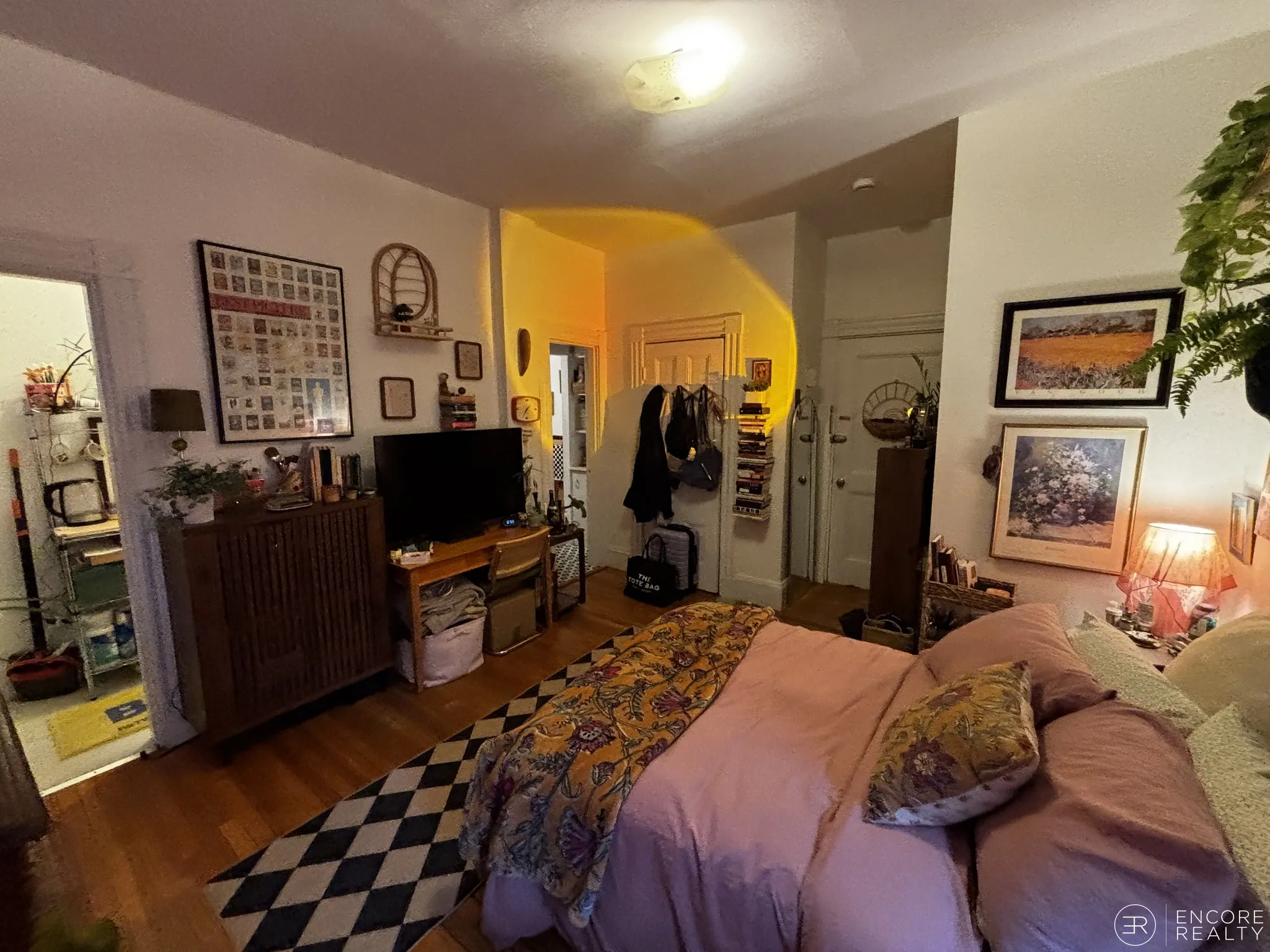 16 Davis Ave, Emerson Gardens