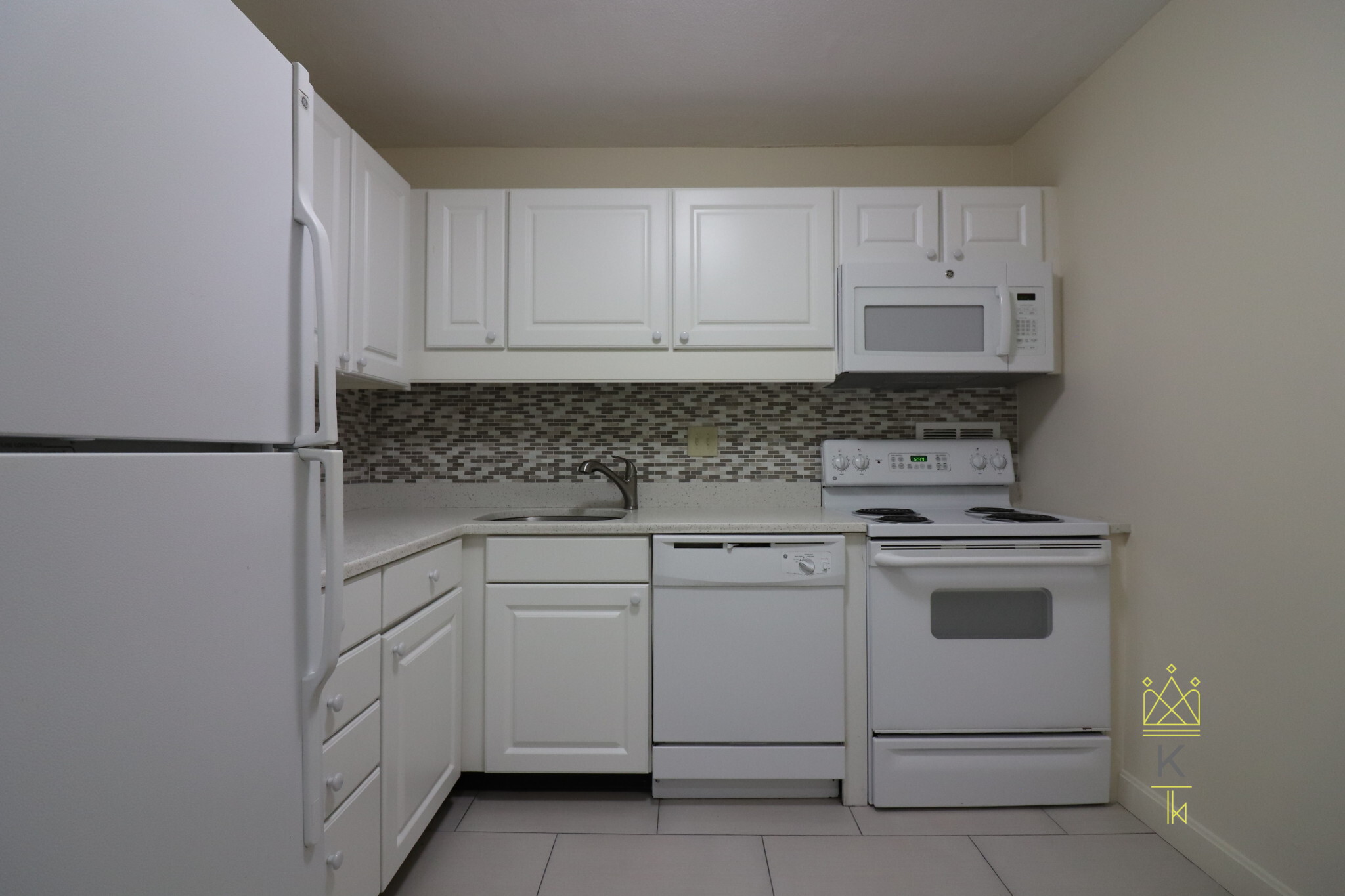 101 Monmouth St, Longwood