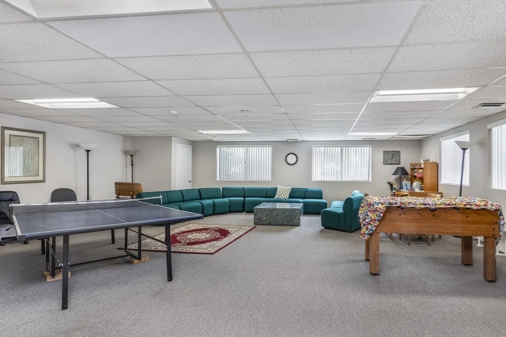295 Lynn Shore Dr, Lynn