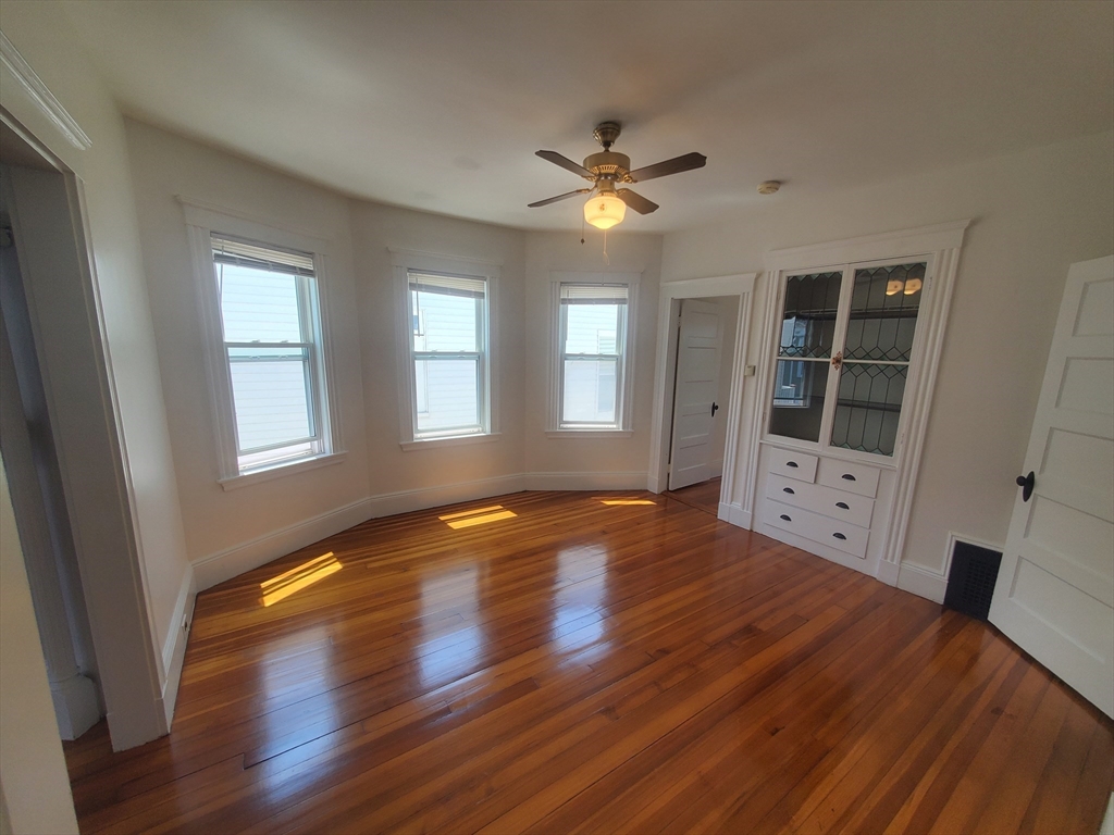 26 Buttonwood St, Dorchester