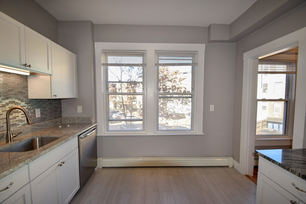 142 Sutherland Rd, Brighton