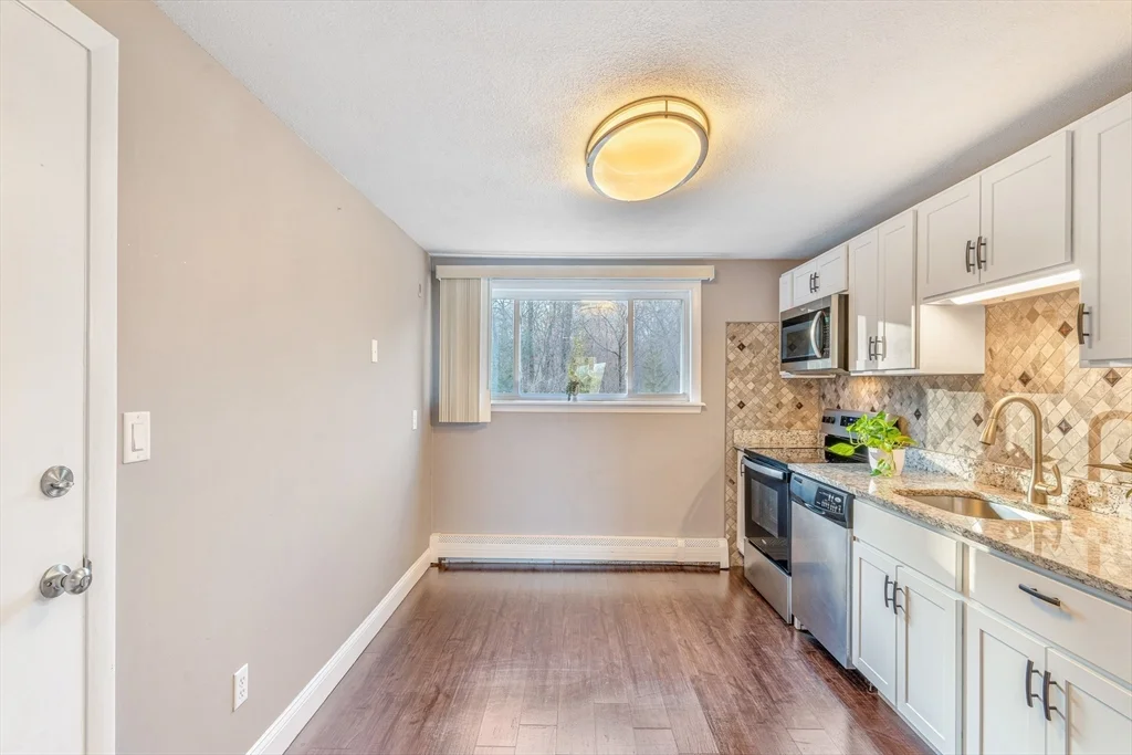 10 Woodcrest, Weymouth