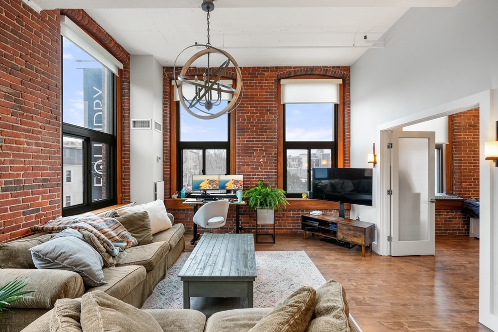 320 W Second, South Boston