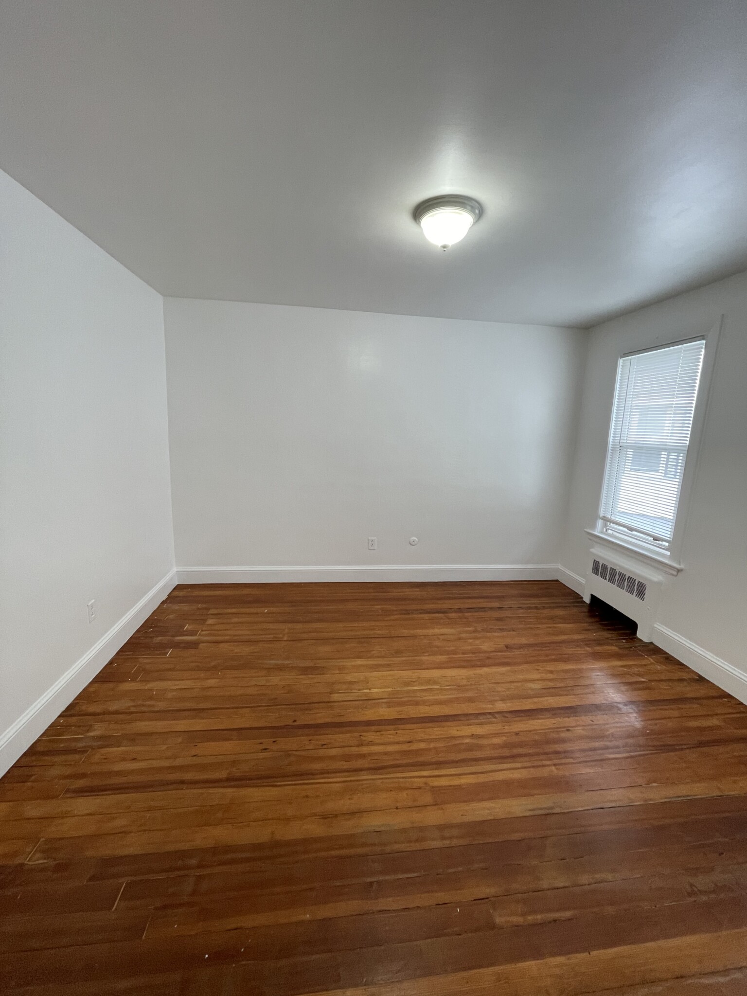 87 Winthrop Shore Dr, Winthrop