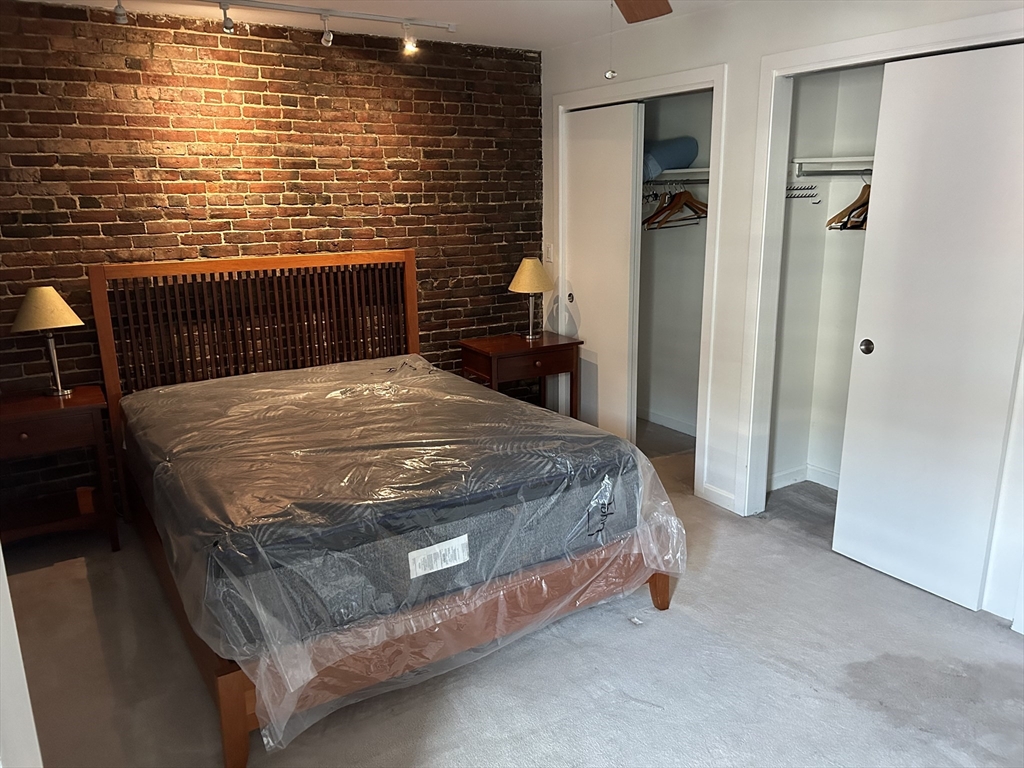 27 Bowdoin, Beacon Hill