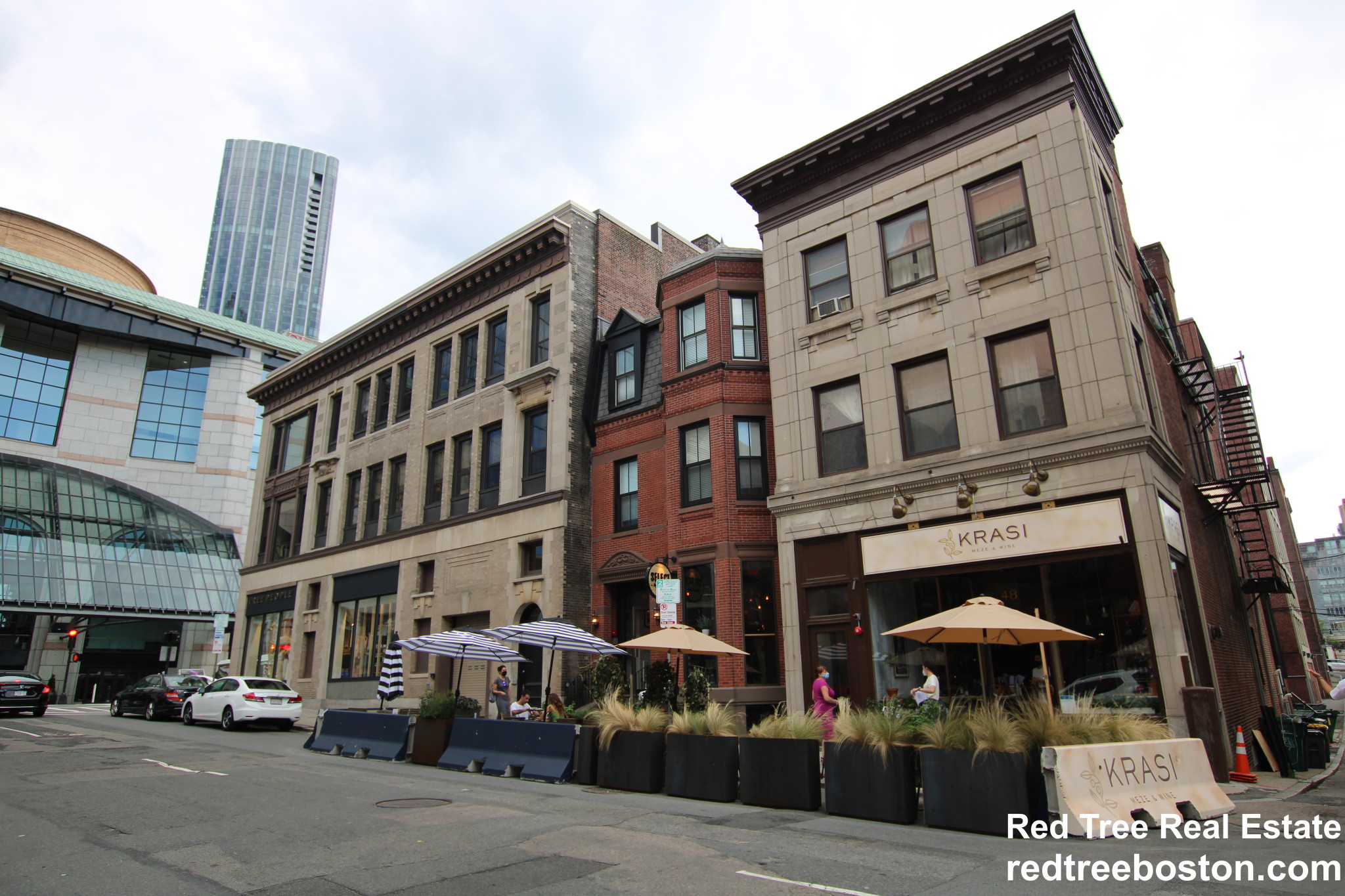 48 Gloucester St, Back Bay