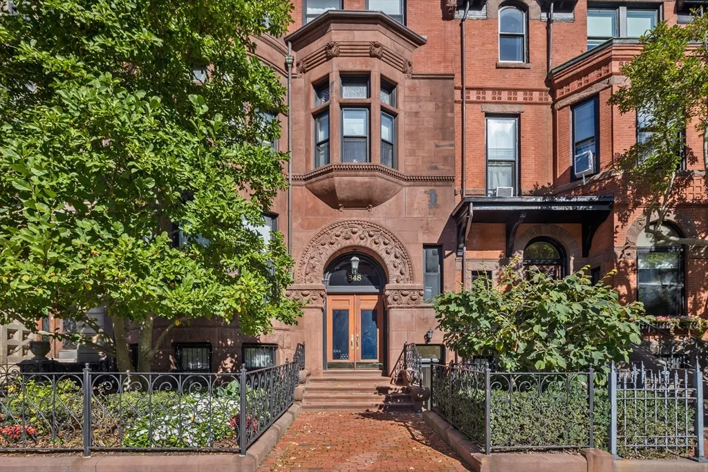 348 Beacon St, Back Bay